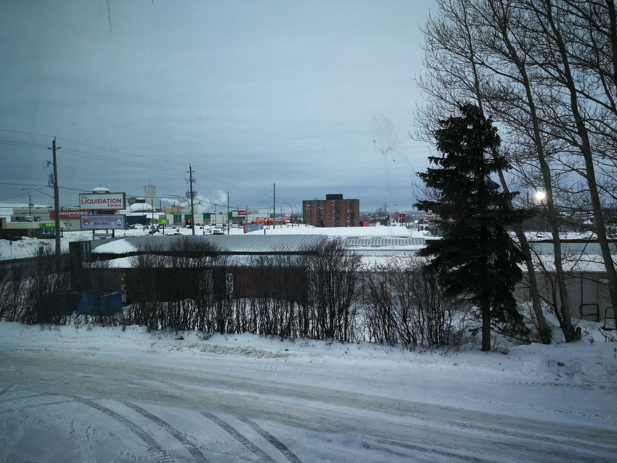 Super 8 By Wyndham Timmins On Hotel Buitenkant foto