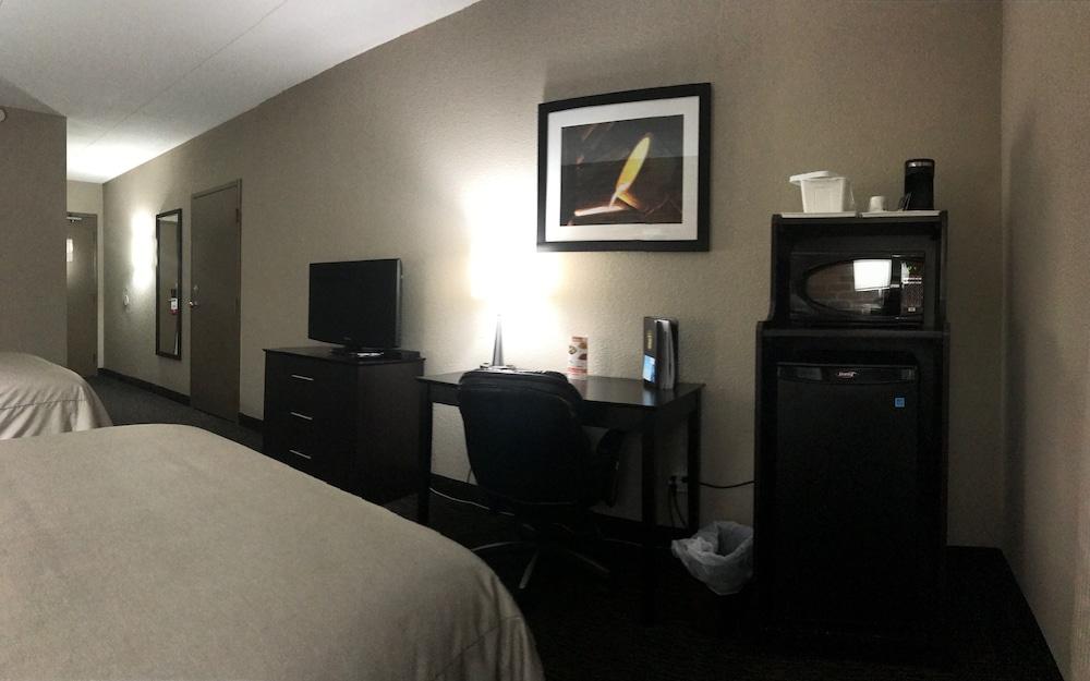 Super 8 By Wyndham Timmins On Hotel Buitenkant foto